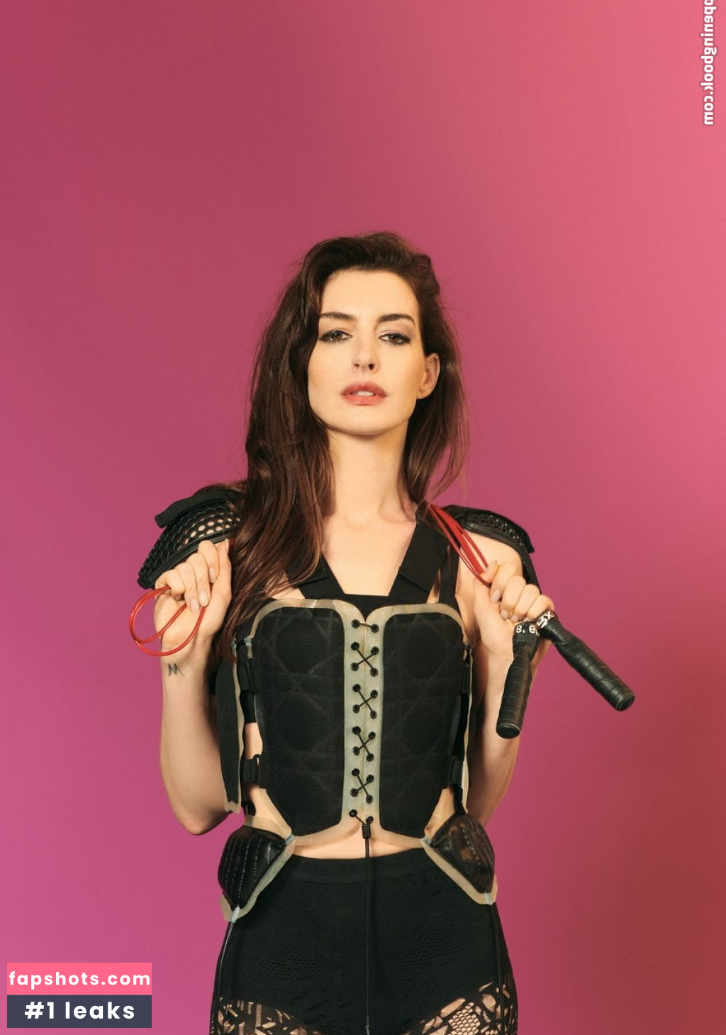 Anne Hathaway gallery photo #961