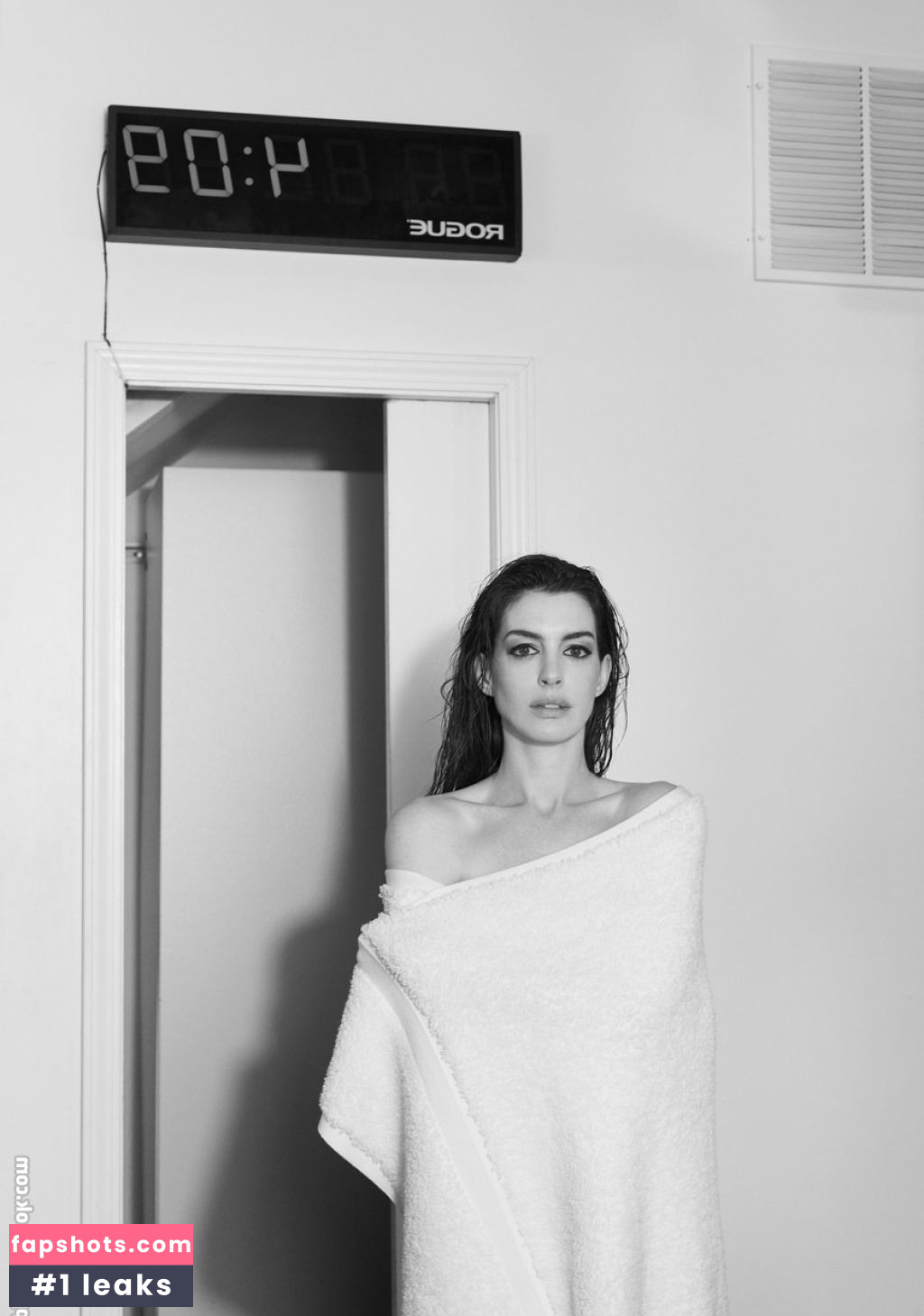 Anne Hathaway gallery photo #964