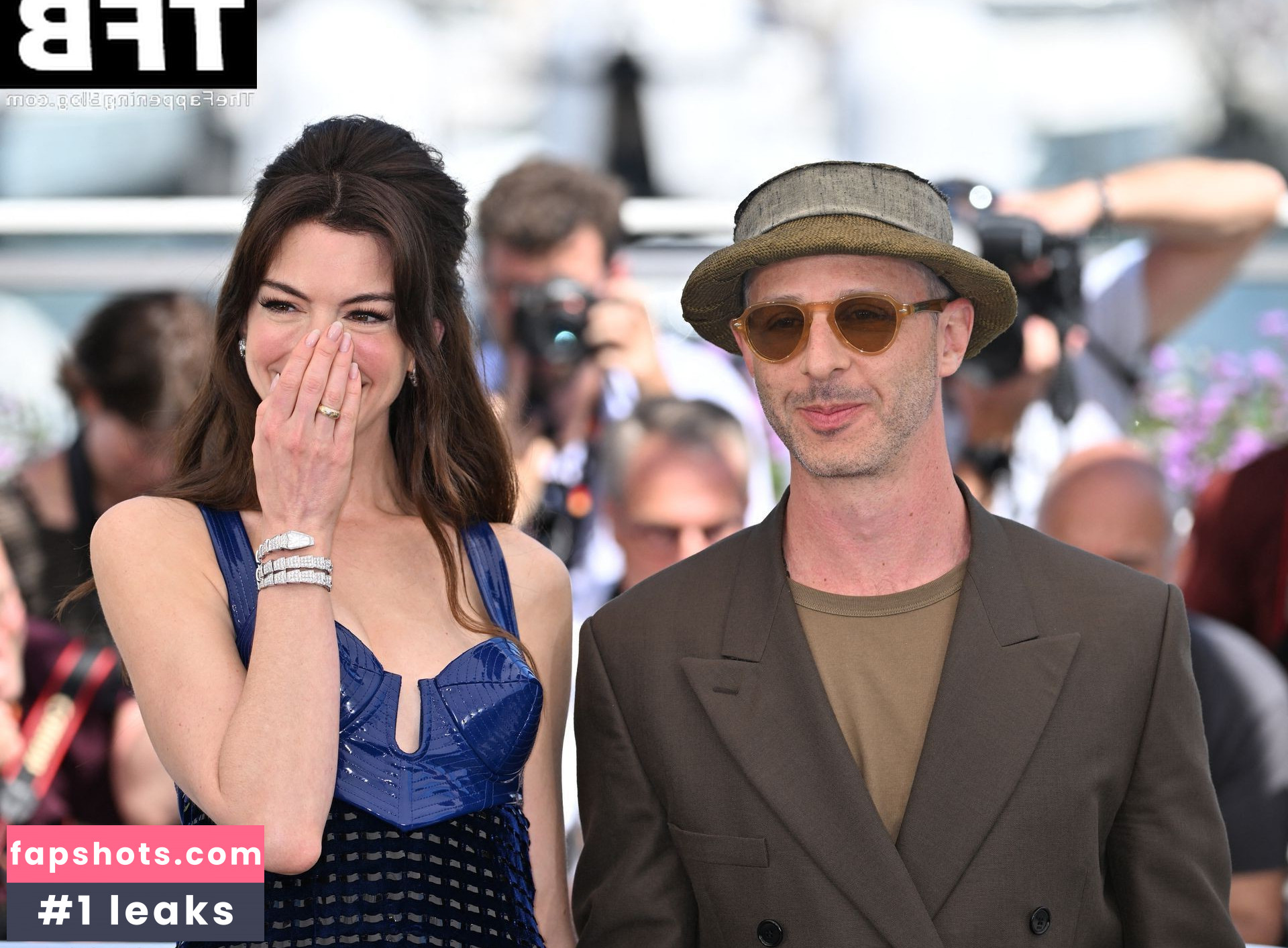 Anne Hathaway gallery photo #978