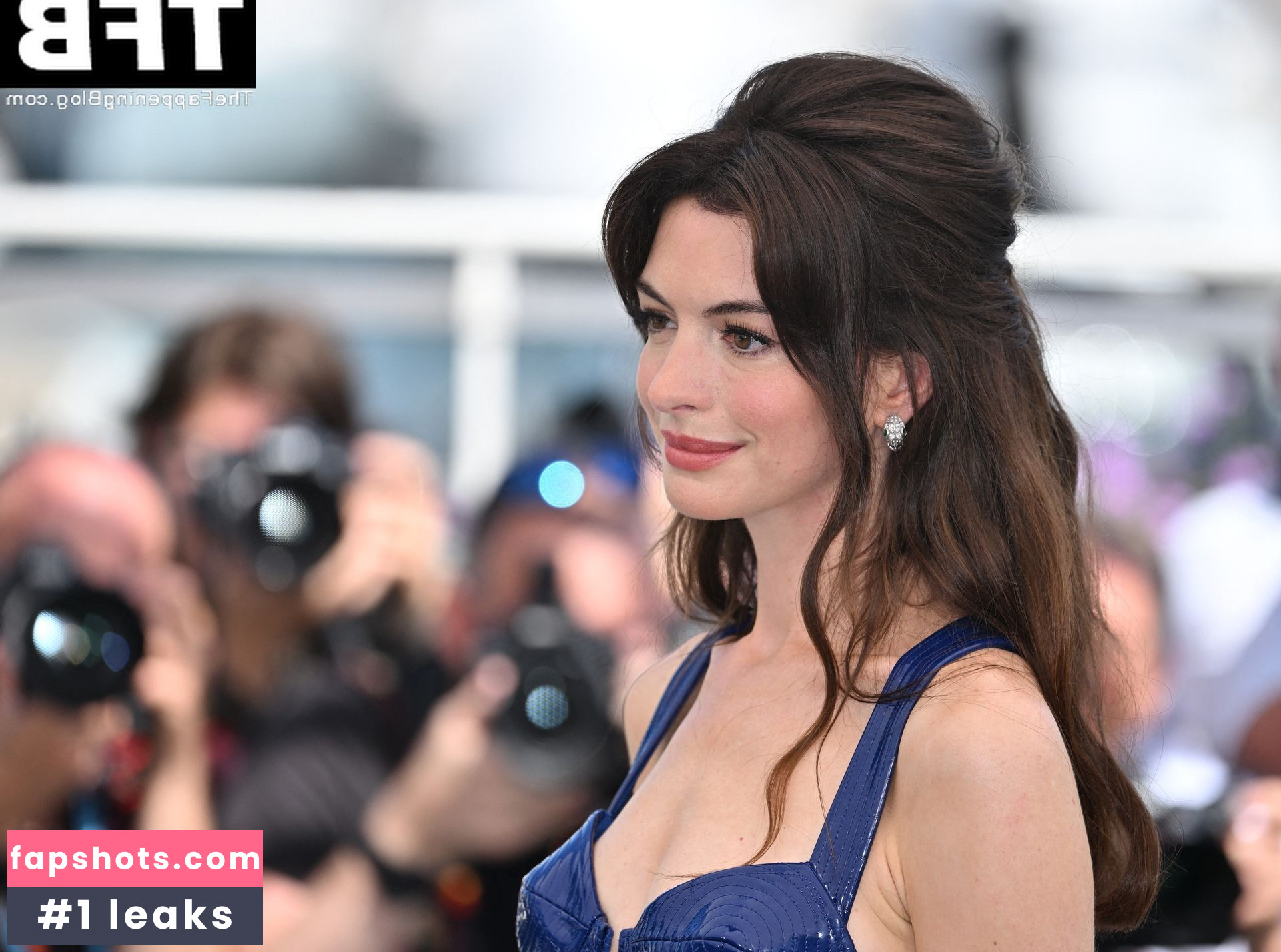 Anne Hathaway gallery photo #998