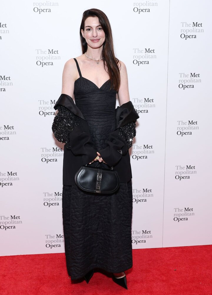 anne-hathaway Nahé úniky fotek pouze od fanoušků #1634 - Fapshots