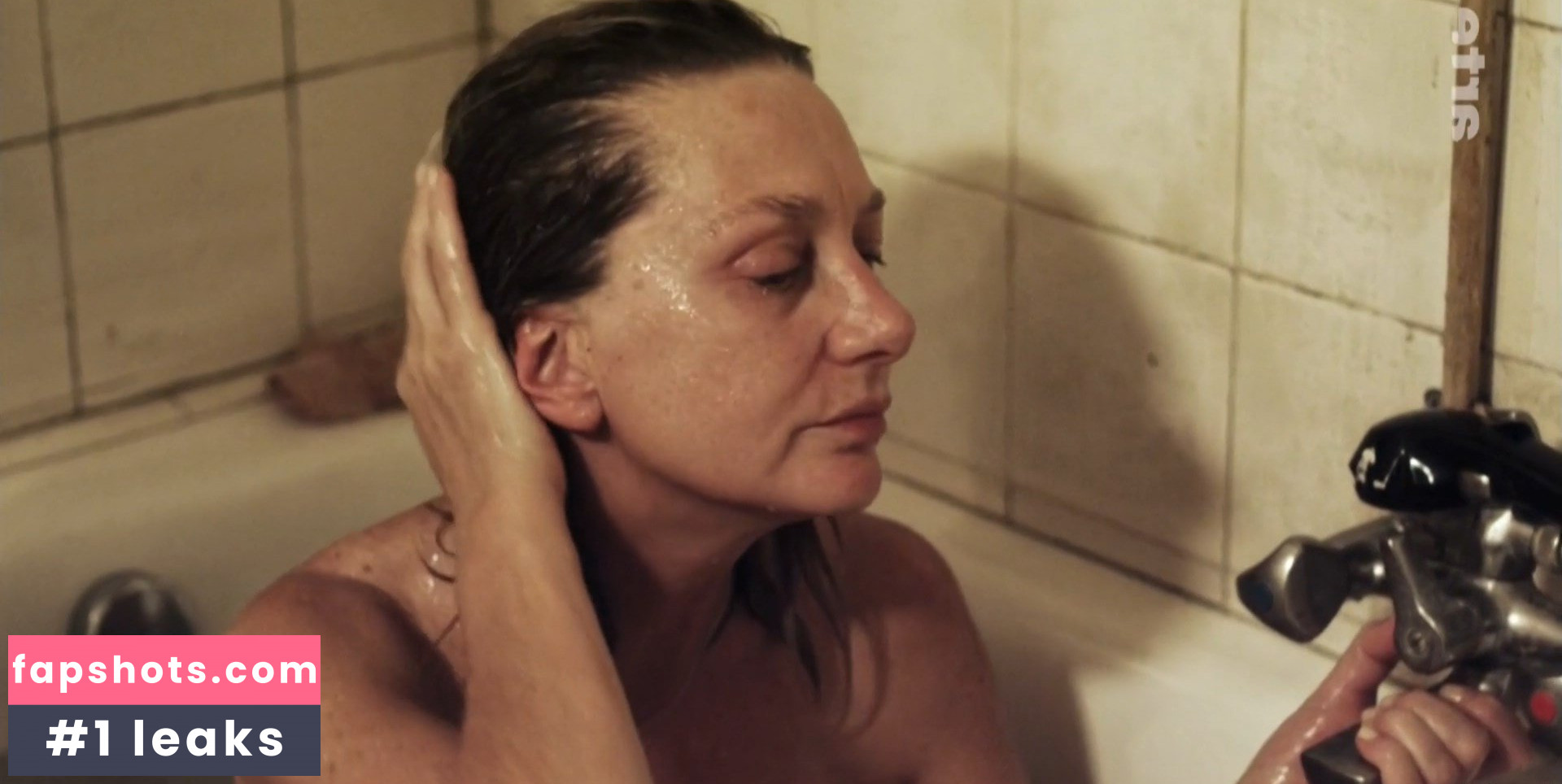 Anne Loiret gallery photo #4