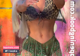 Anne Luise Freitas gallery photo #2