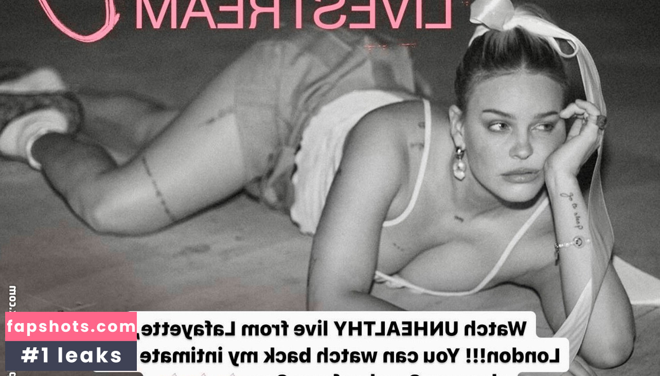 Anne-Marie gallery photo #22