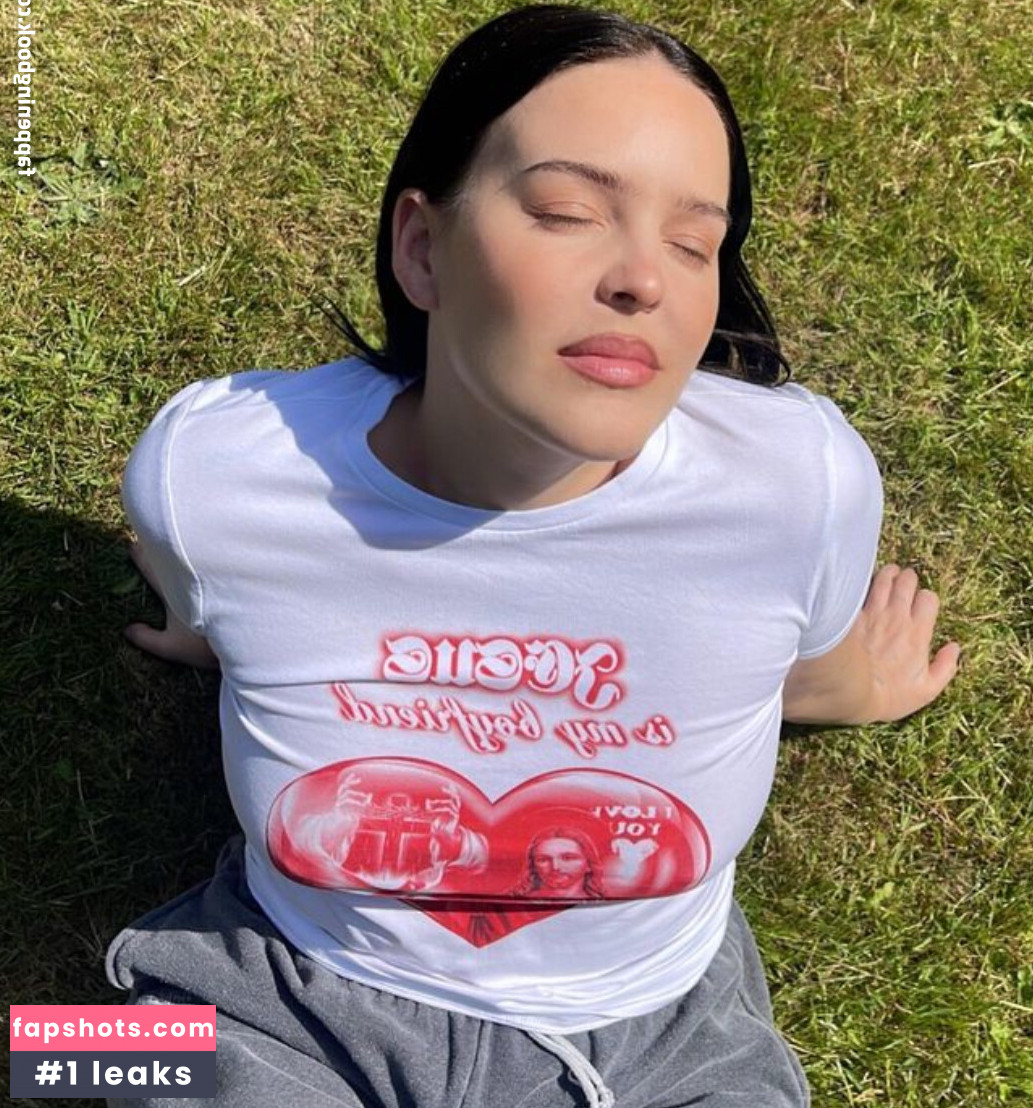 Anne-Marie gallery photo #28