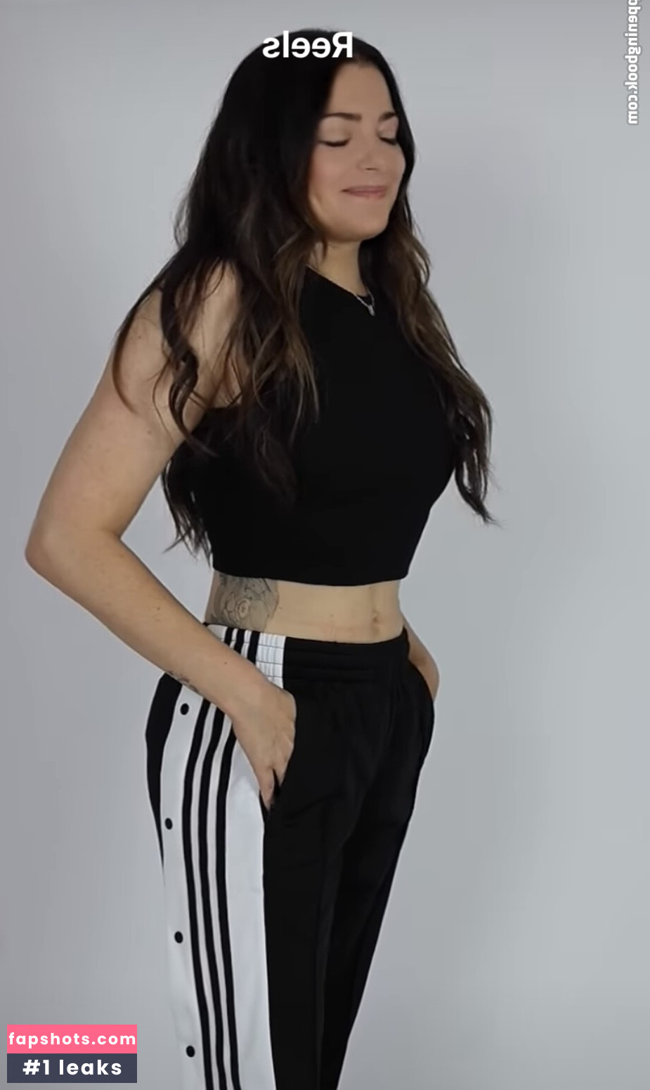 Anne Menden gallery photo #15