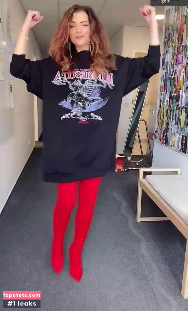 Anne Menden gallery photo #3