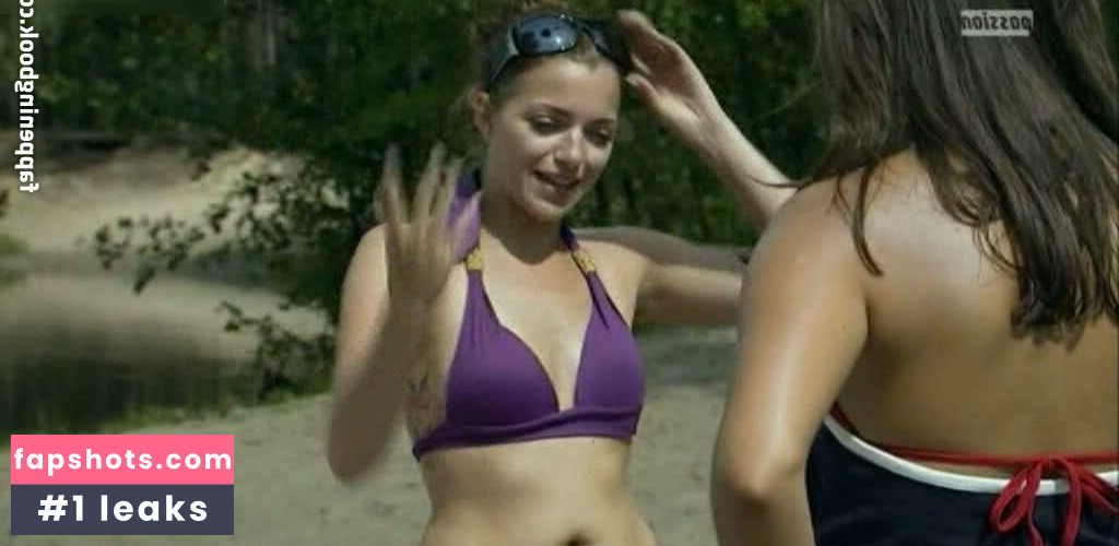 Anne Menden gallery photo #27