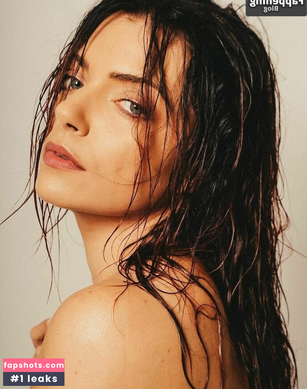 Anne Menden gallery photo #6