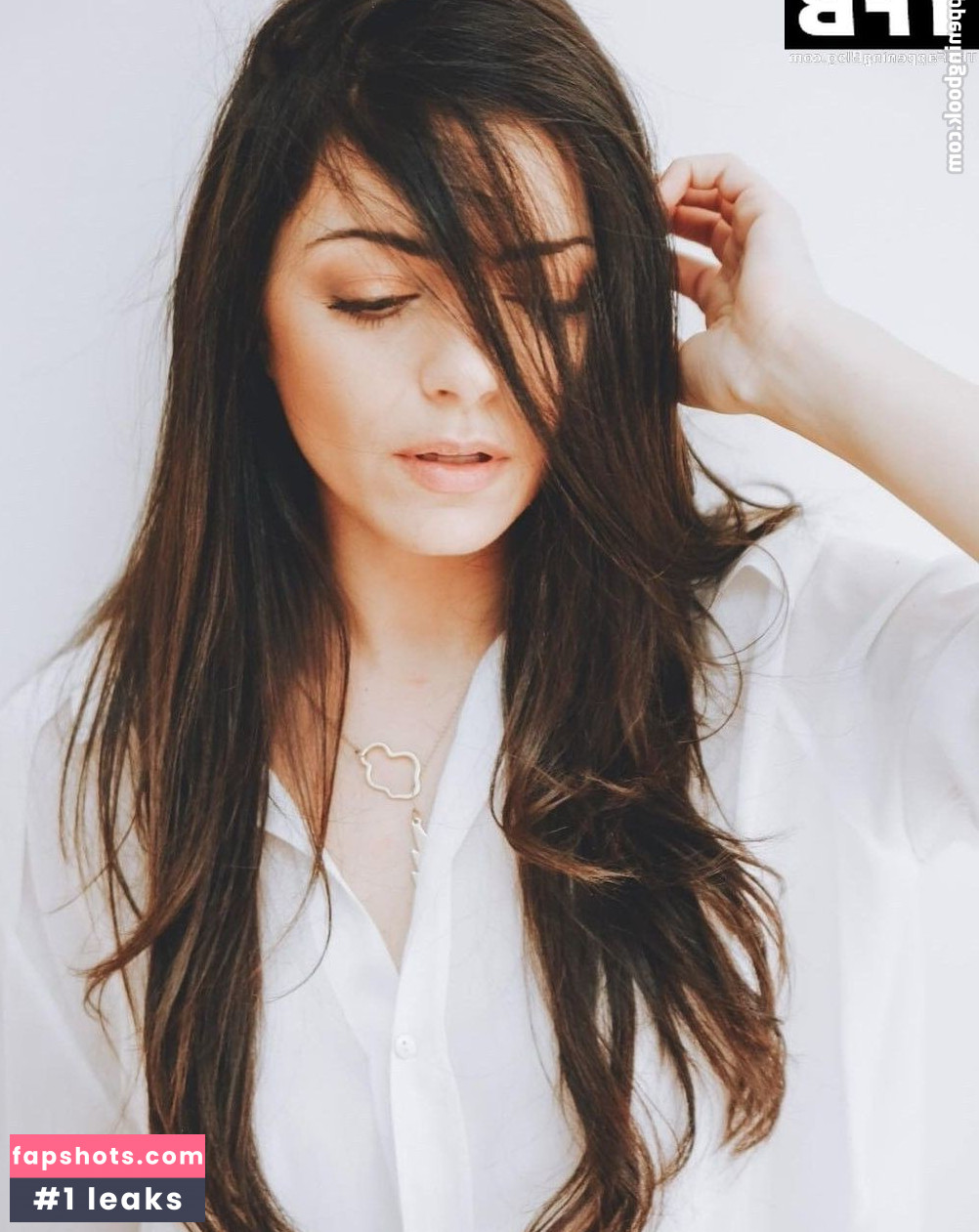 Anne Menden gallery photo #62