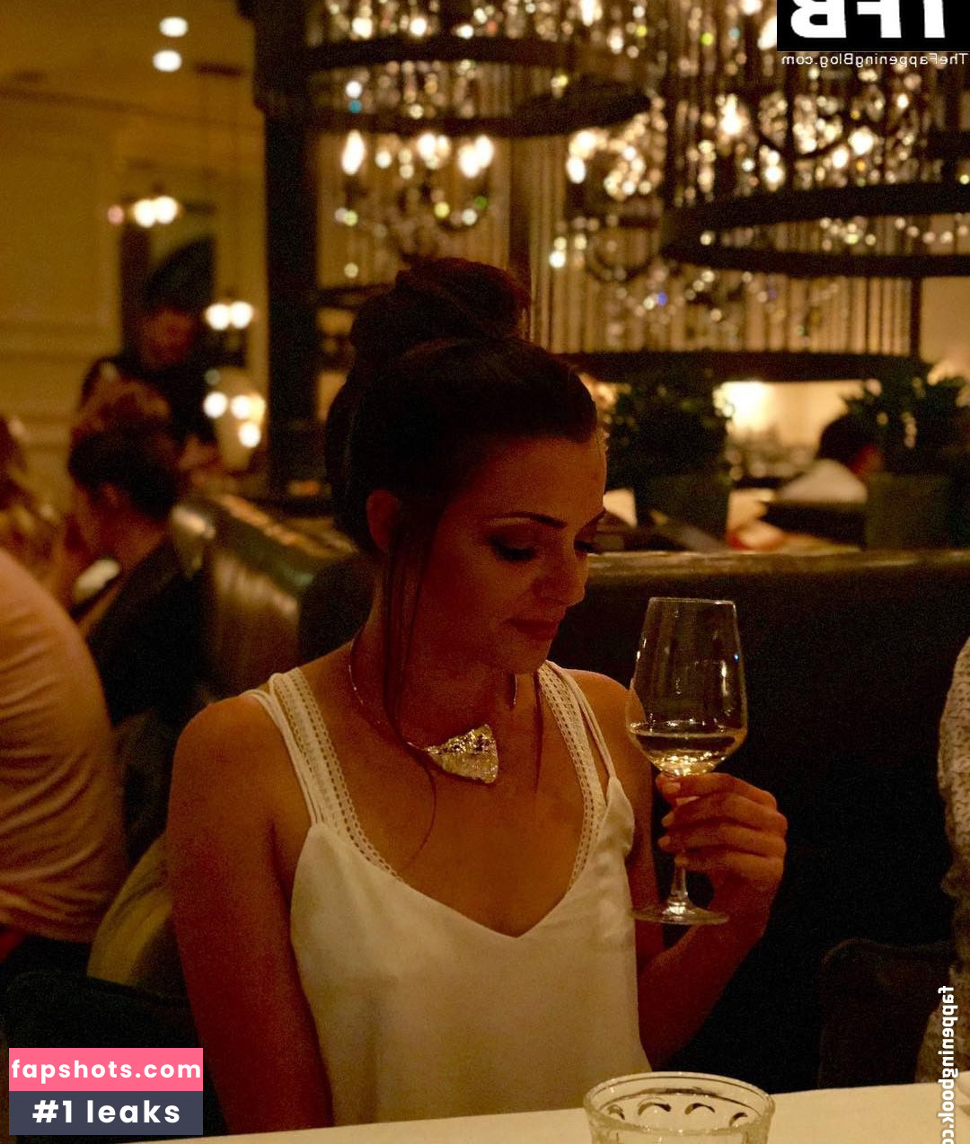 Anne Menden gallery photo #68