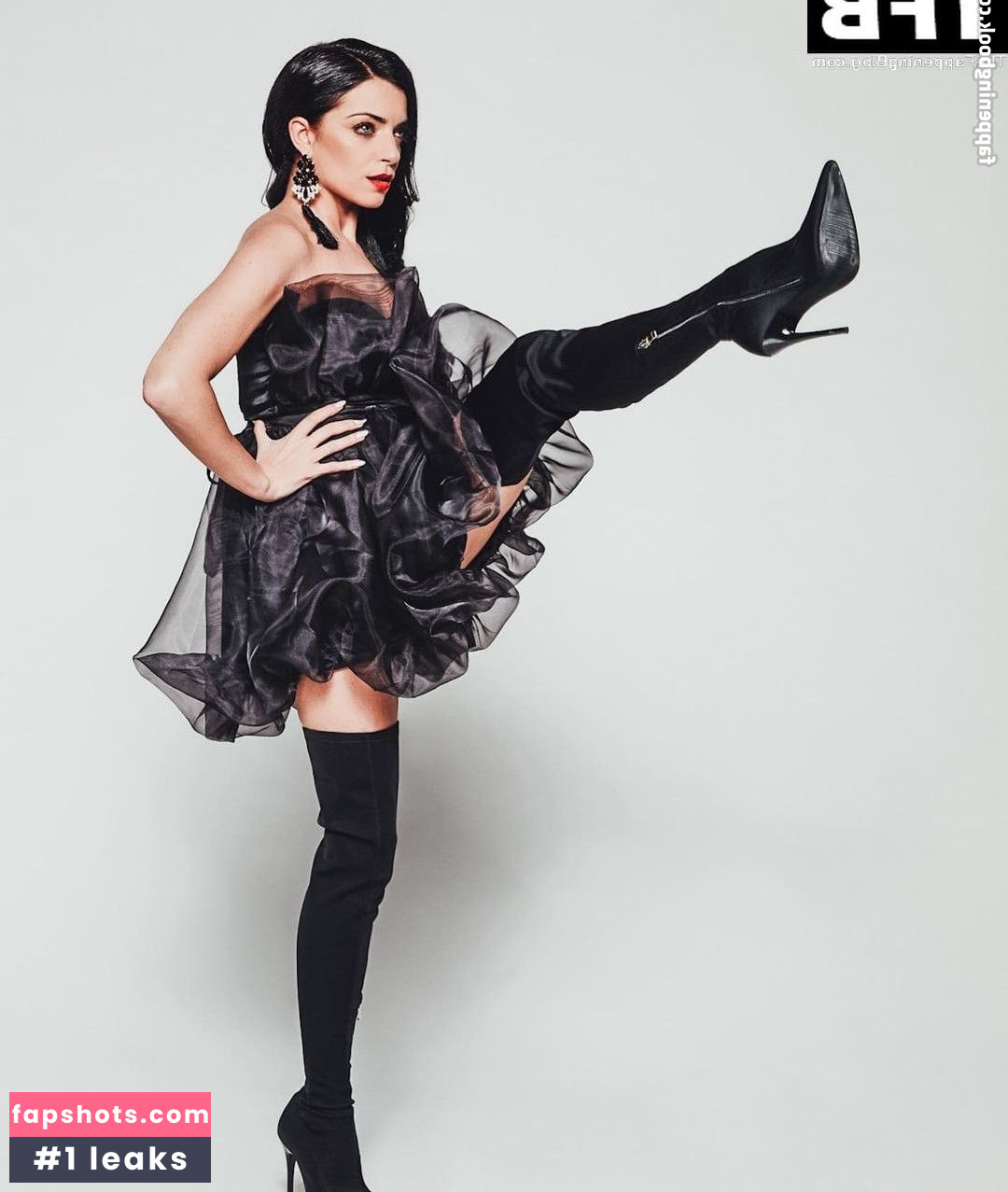 Anne Menden gallery photo #69