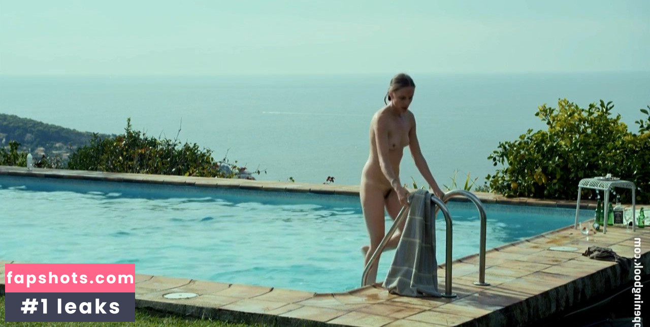 Anne Ratte-Polle gallery photo #36