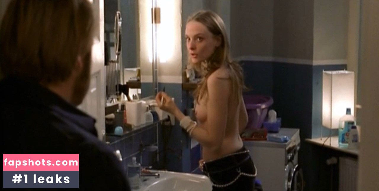 Anne Ratte-Polle gallery photo #38