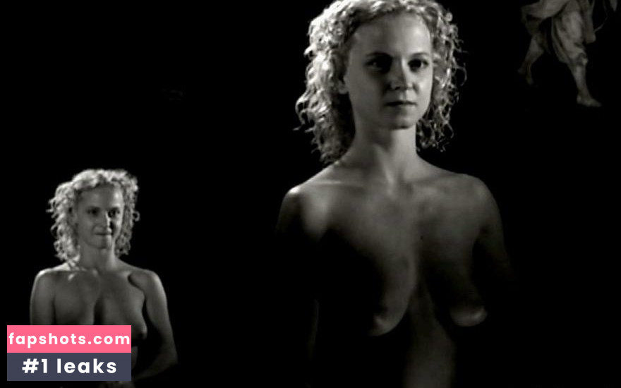 Anne van de Ven gallery photo #2