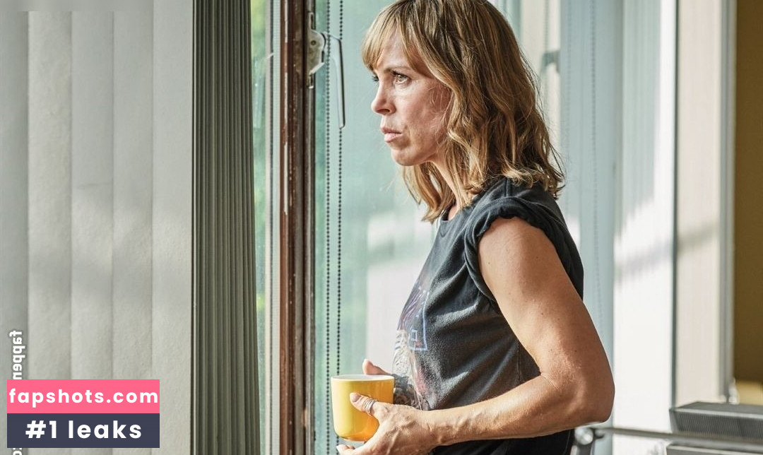 Anneke Kim Sarnau gallery photo #5