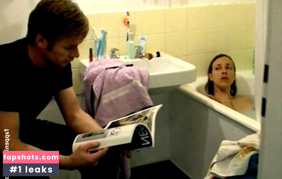 Anneke Kim Sarnau gallery photo #54