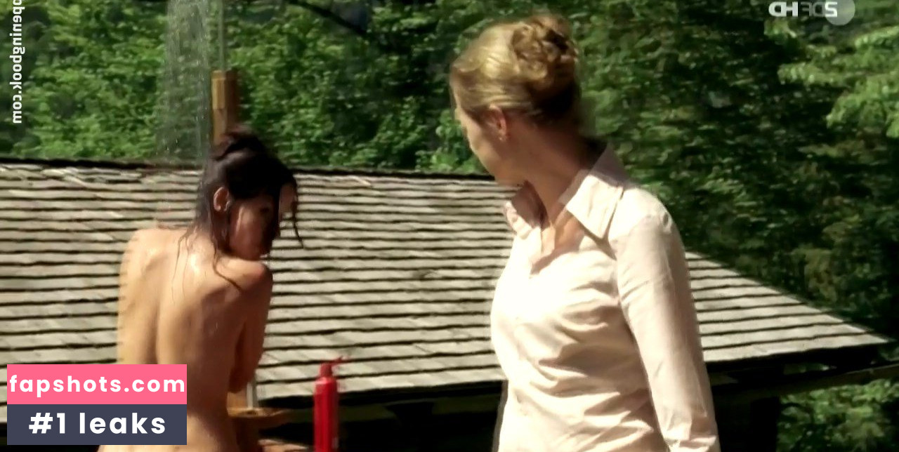 Anneke Schwabe gallery photo #4