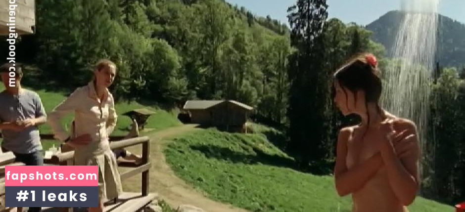 Anneke Schwabe gallery photo #8