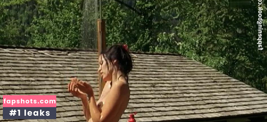 Anneke Schwabe gallery photo #9