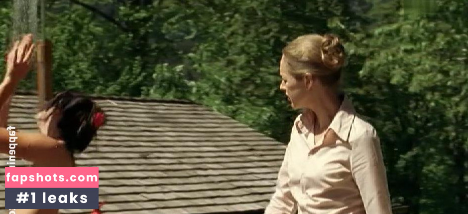 Anneke Schwabe gallery photo #10