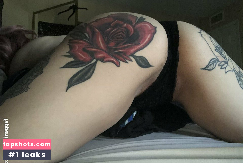 Annelise Wright gallery photo #19