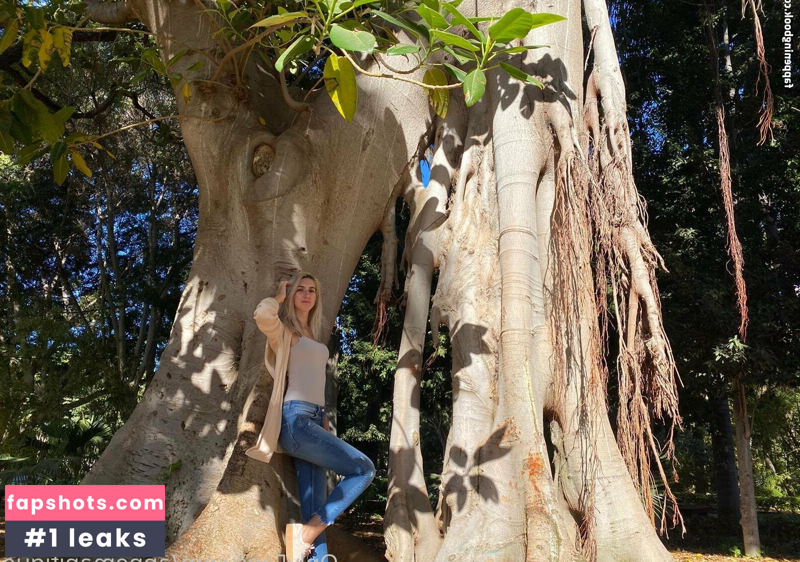 Annemanifique gallery photo #26