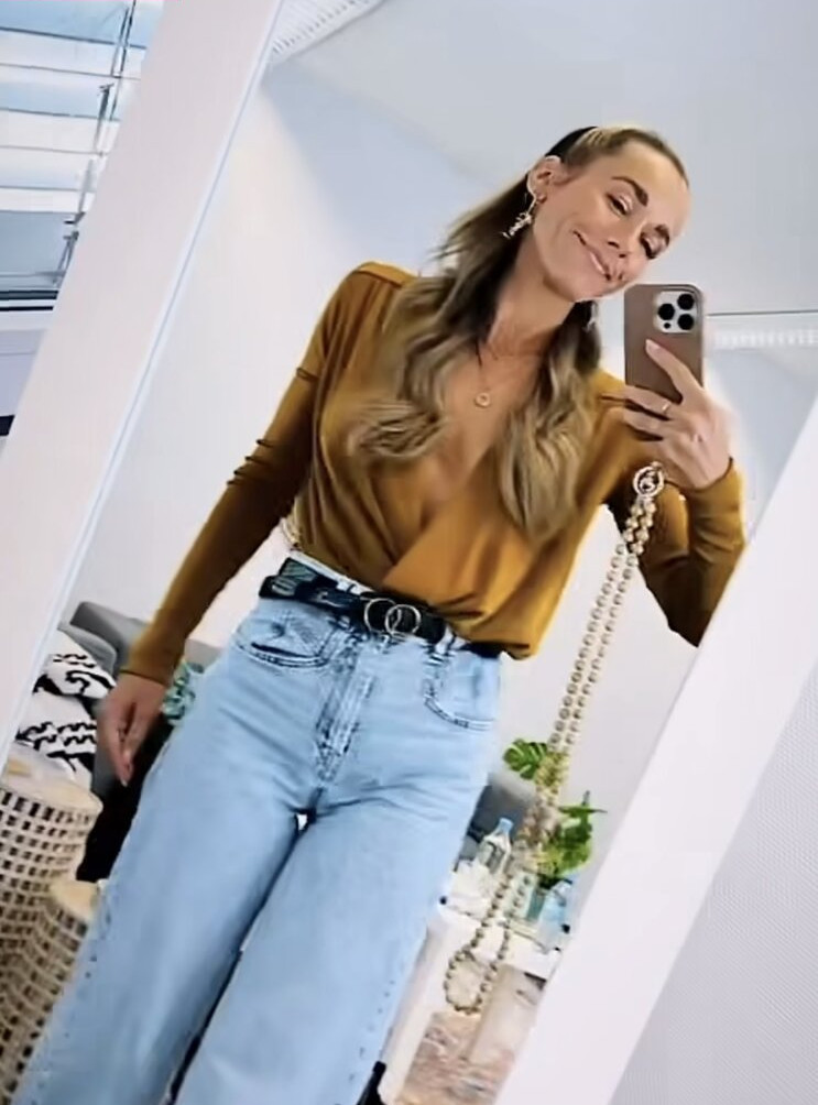 annemarie-carpendale Nude Leaks OnlyFans Photos #180 - LeakJerk