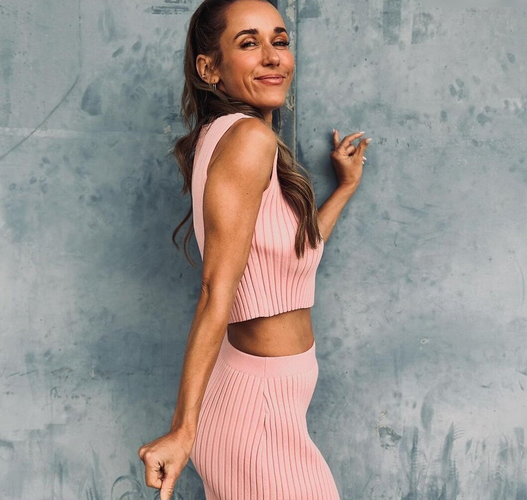 annemarie-carpendale Nude Leaks OnlyFans Photos #321 - LeakJerk