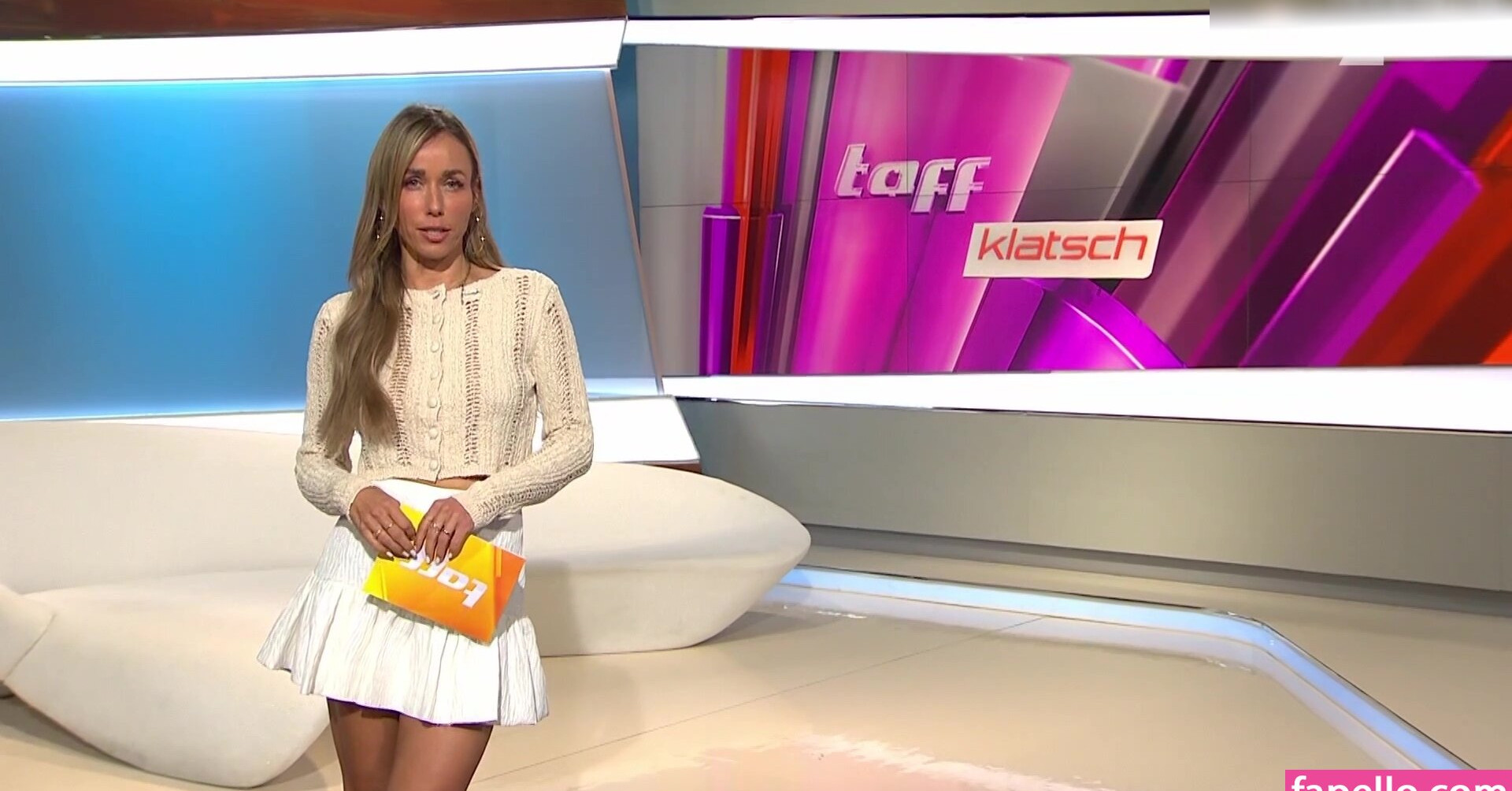 annemarie-carpendale Nude Leaks OnlyFans Photos #363 - LeakJerk