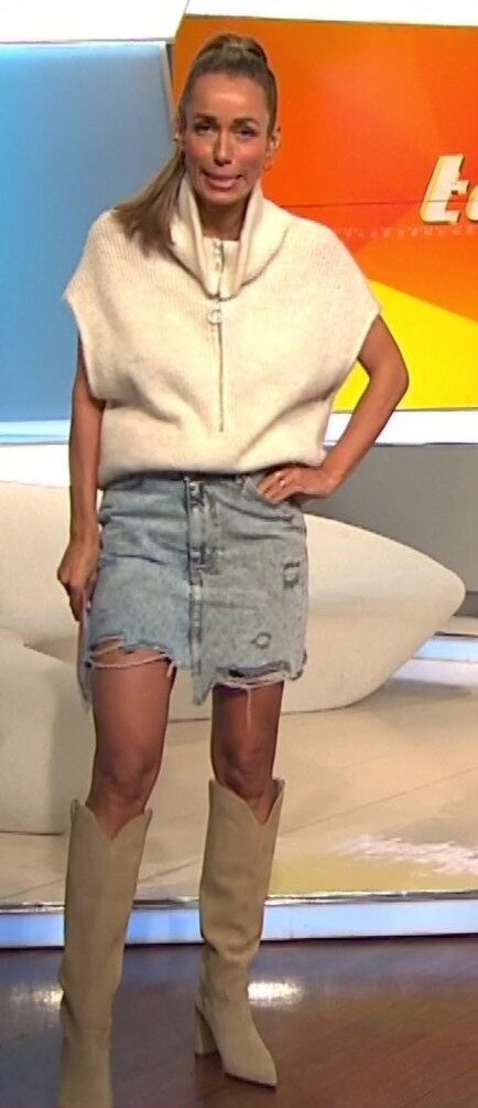 annemarie-carpendale Nude Leaks OnlyFans Photos #487 - LeakJerk