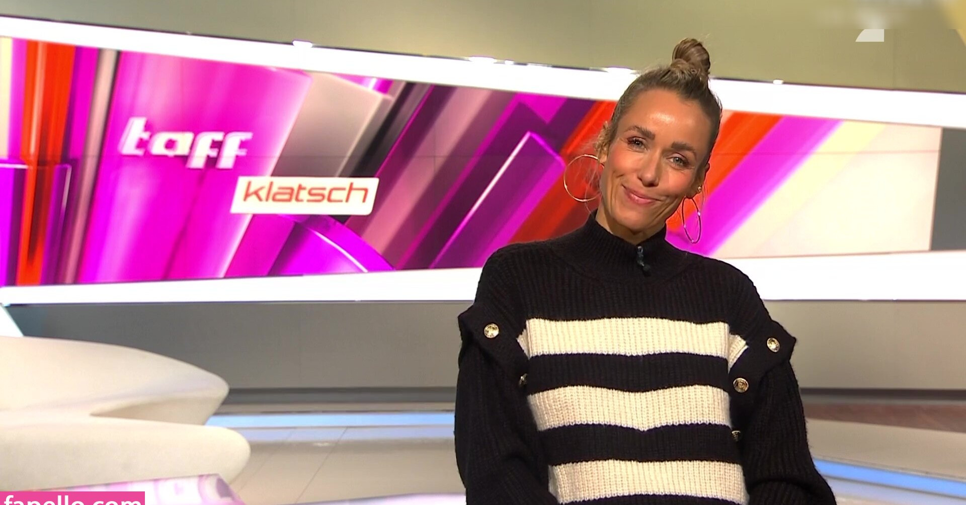 annemarie-carpendale Nude Leaks OnlyFans Photos #510 - LeakJerk