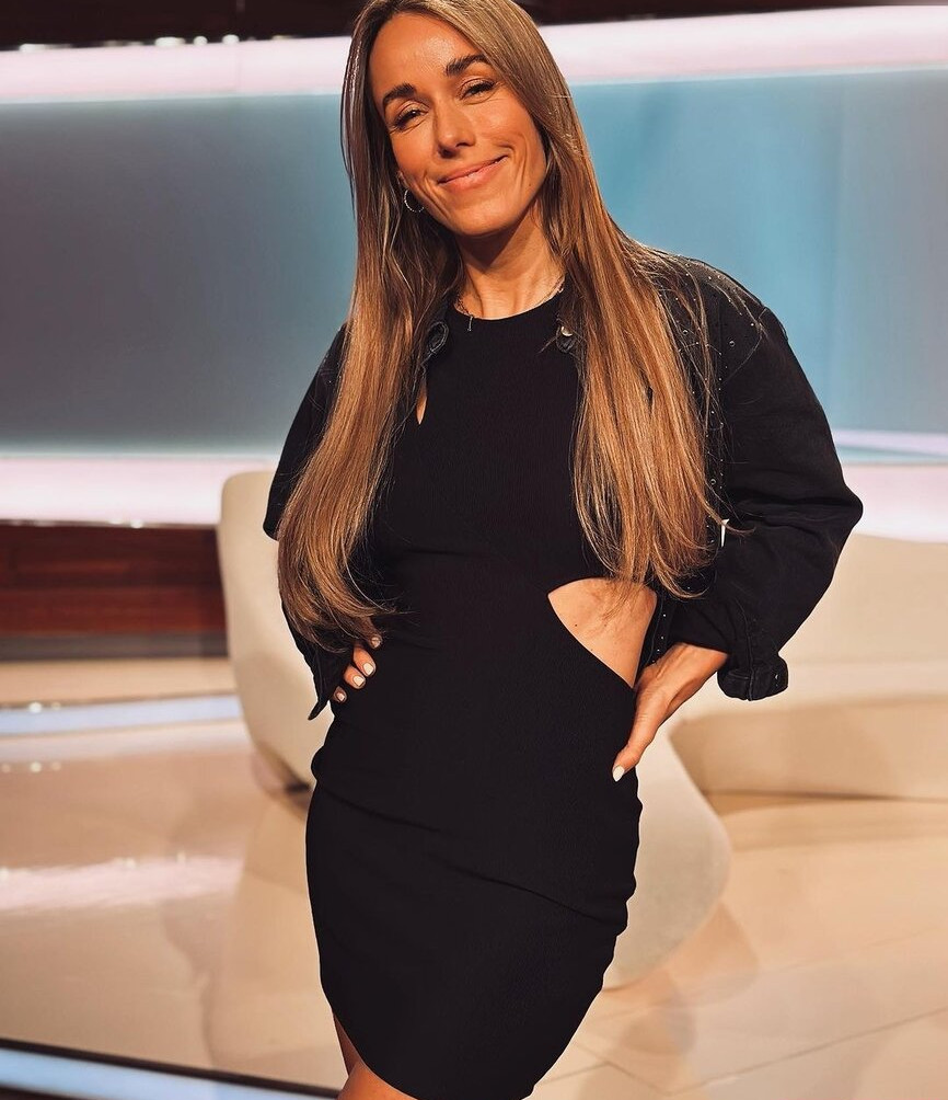 annemarie-carpendale Nude Leaks OnlyFans Photos #703 - LeakJerk