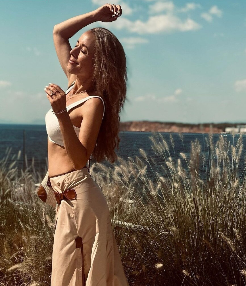 annemarie-carpendale Nude Leaks OnlyFans Photos #783 - LeakJerk