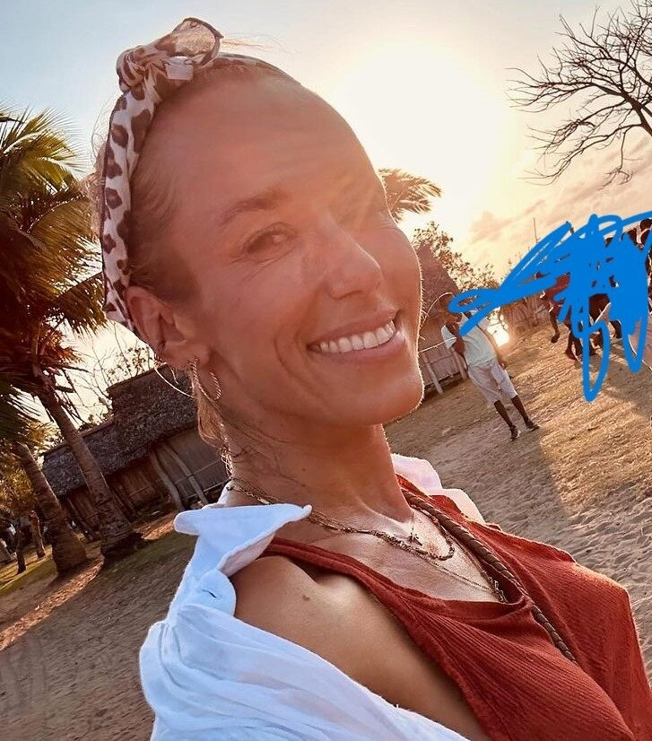 annemarie-carpendale Nude Leaks OnlyFans Photos #9 - LeakJerk