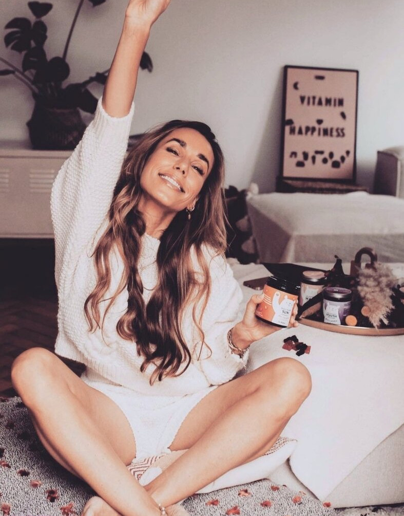 annemarie-carpendale Nude Leaks OnlyFans Photos #909 - LeakJerk