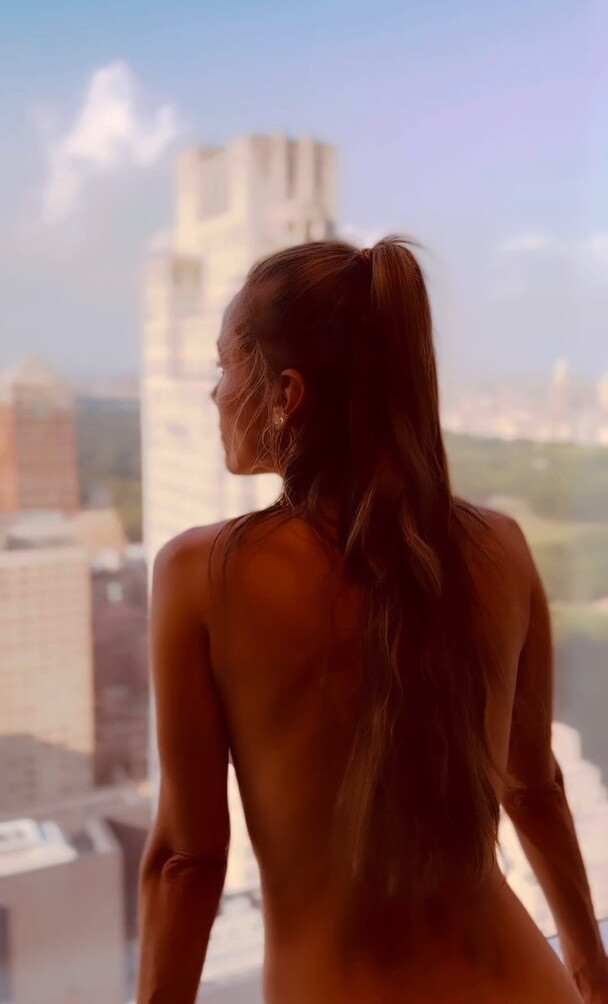 annemarie-carpendale Nude Leaks OnlyFans Photos #94 - LeakJerk