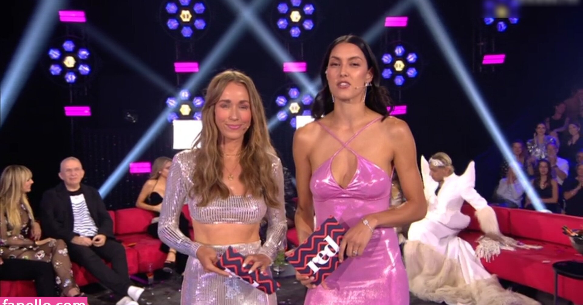 annemarie-carpendale Nude Leaks OnlyFans Photos #936 - LeakJerk