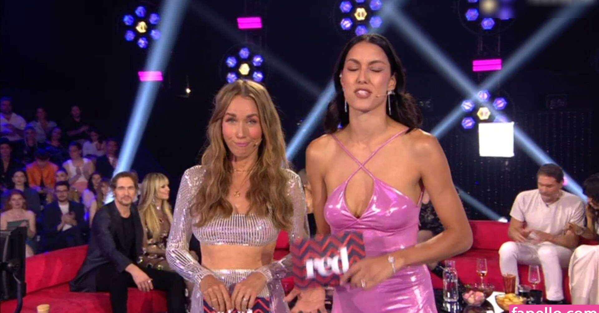 annemarie-carpendale Nude Leaks OnlyFans Photos #946 - LeakJerk