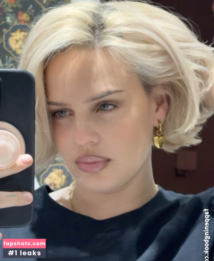 Annemarie gallery photo #12