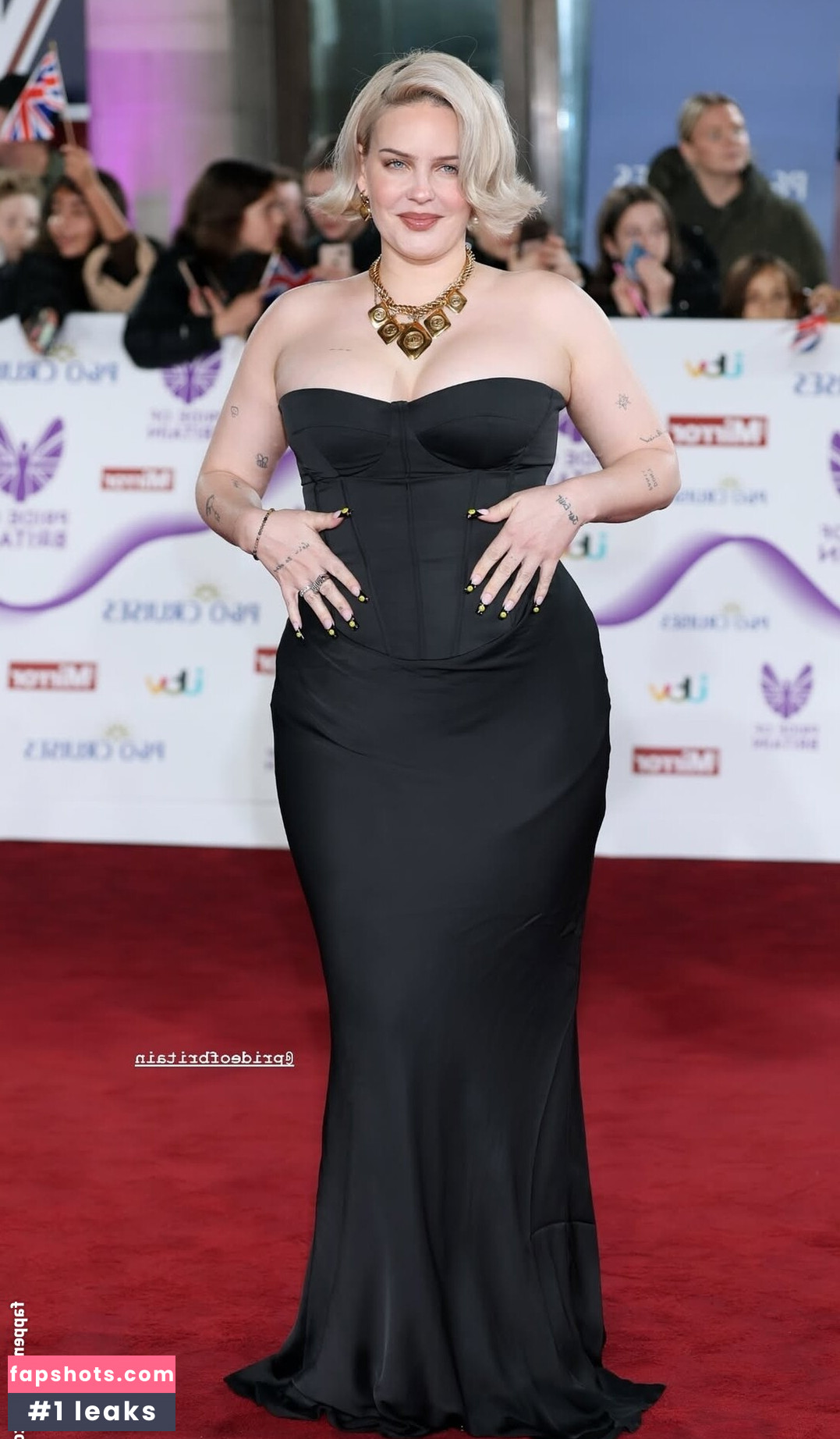 Annemarie gallery photo #15