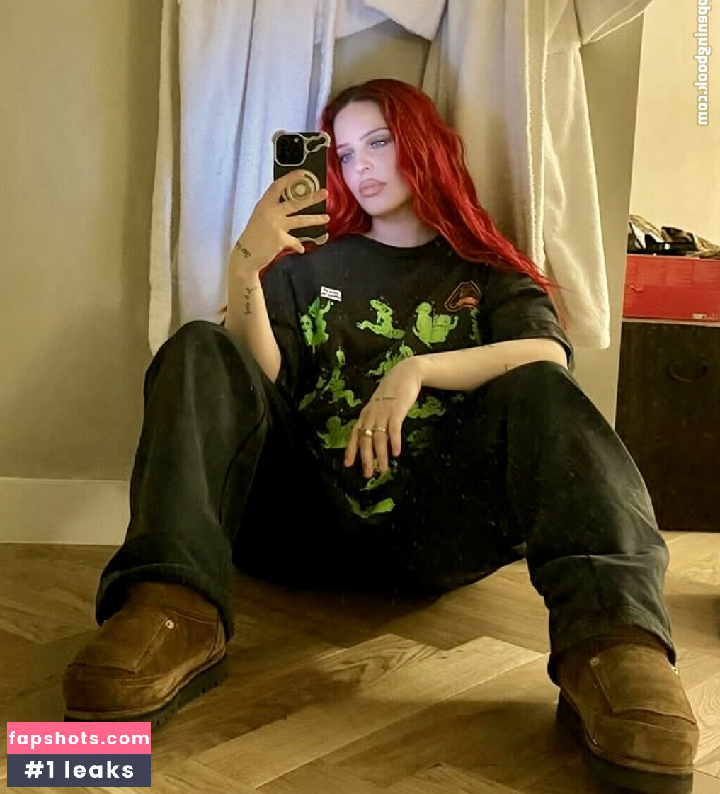 Annemarie gallery photo #23