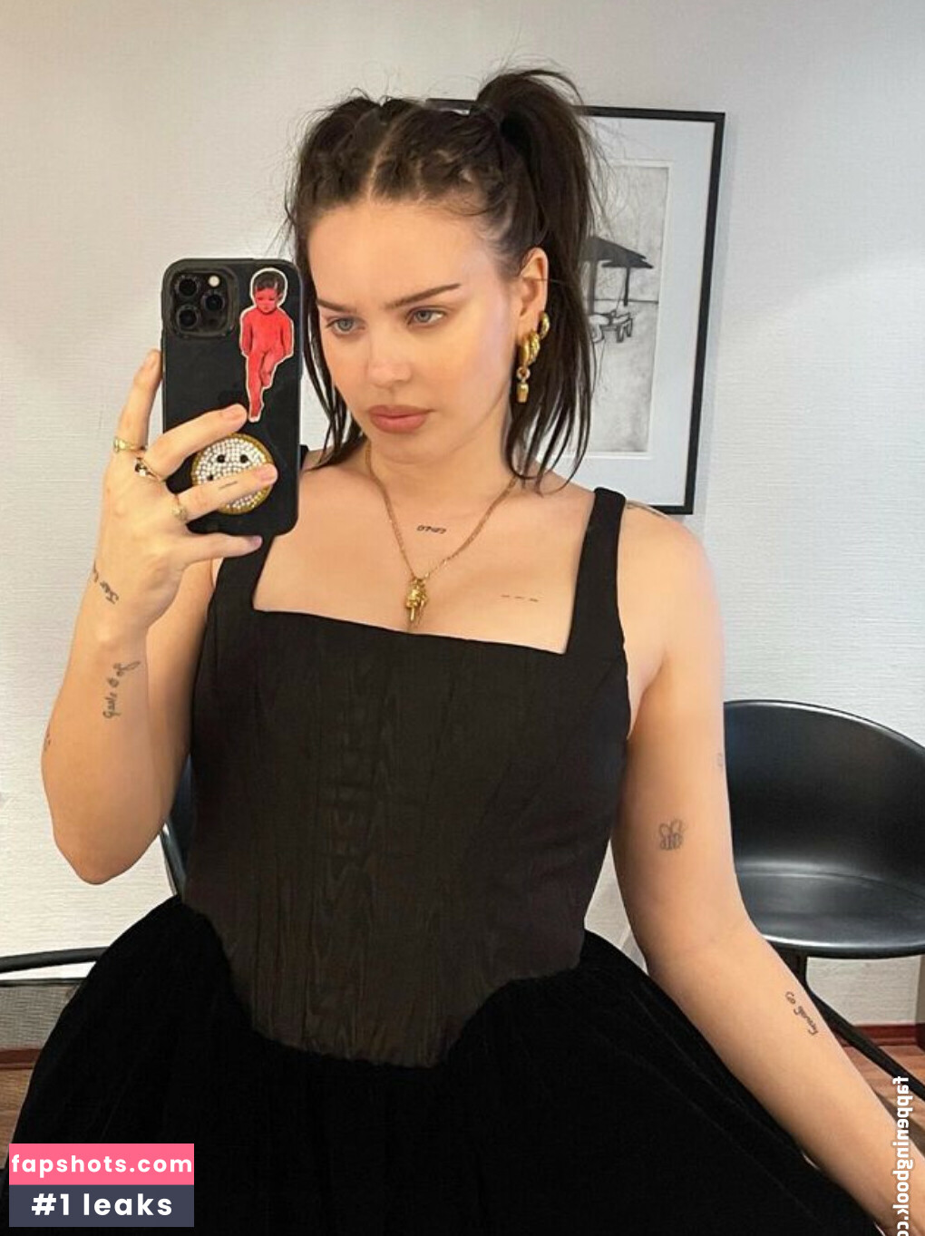 Annemarie gallery photo #34