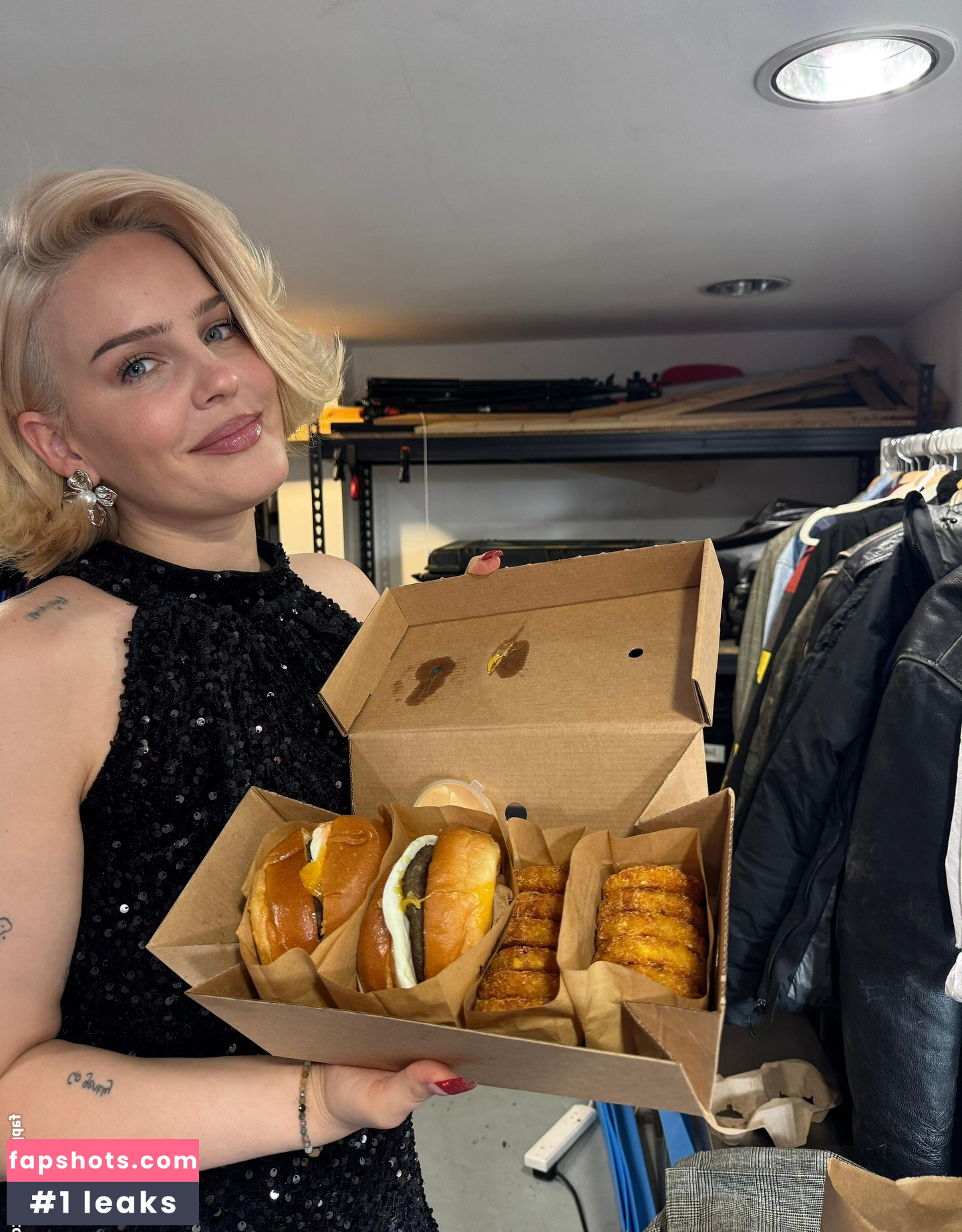 Annemarie gallery photo #5