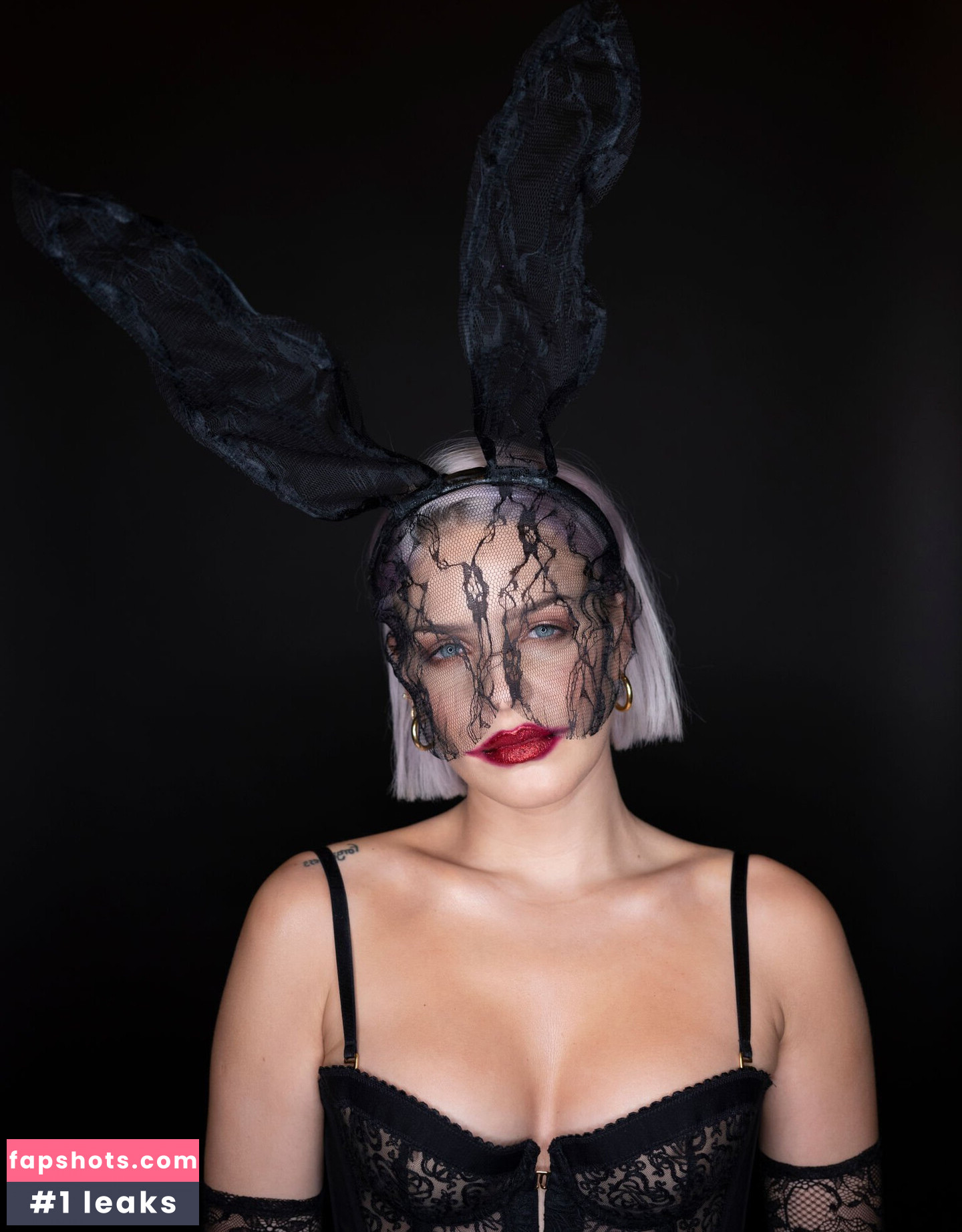 Annemarie gallery photo #48