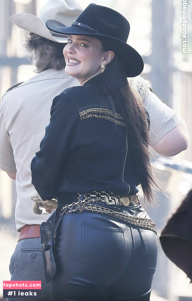 Annemarie gallery photo #73