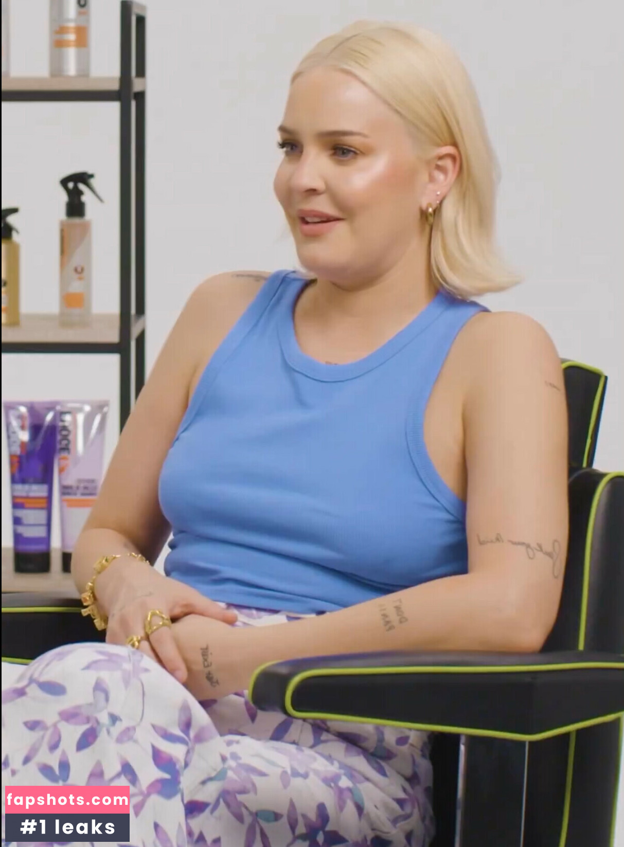 Annemarie gallery photo #78