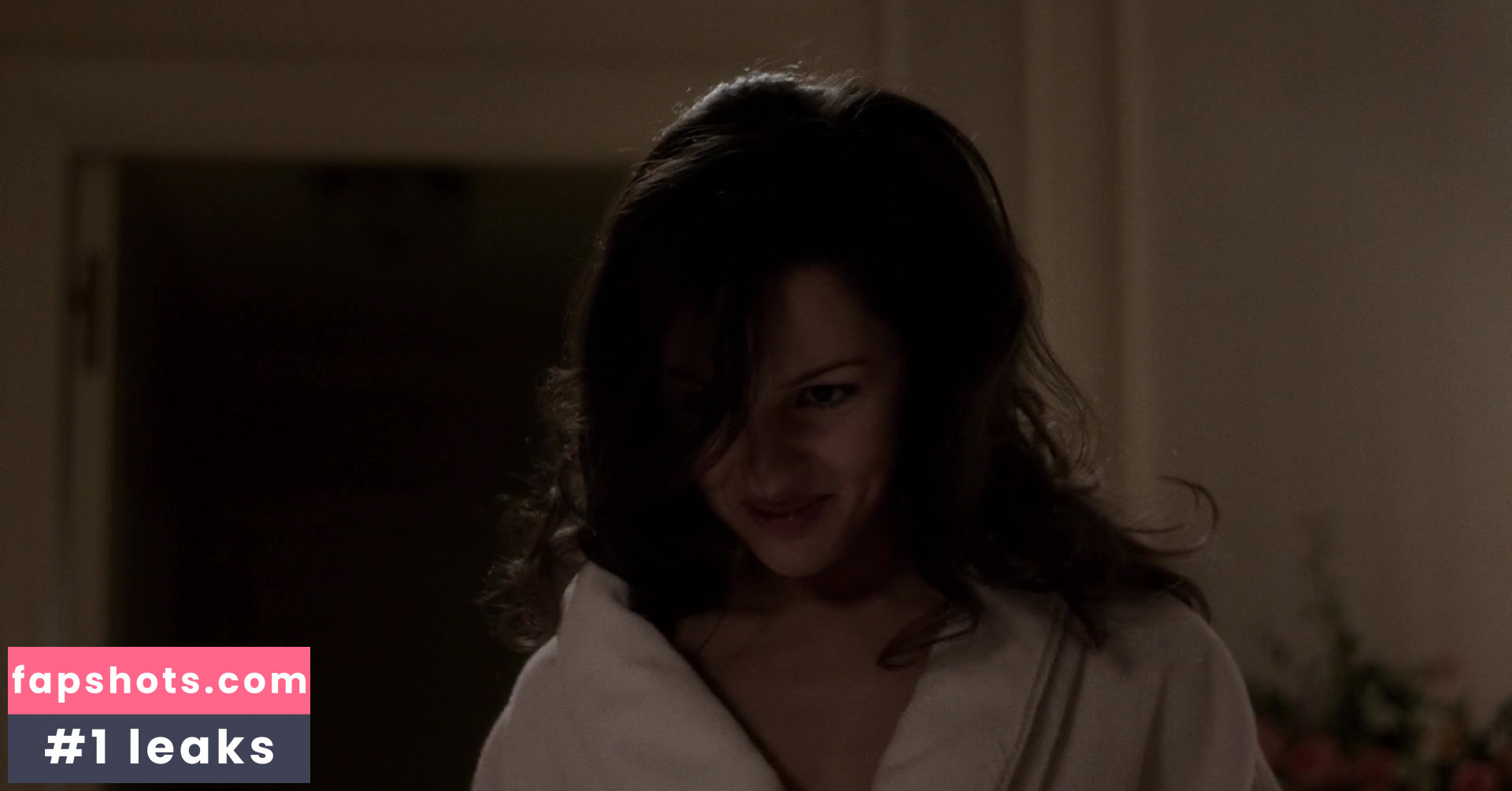 Annet Mahendru gallery photo #5