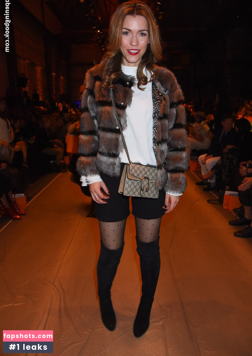 Annett Moeller gallery photo #12