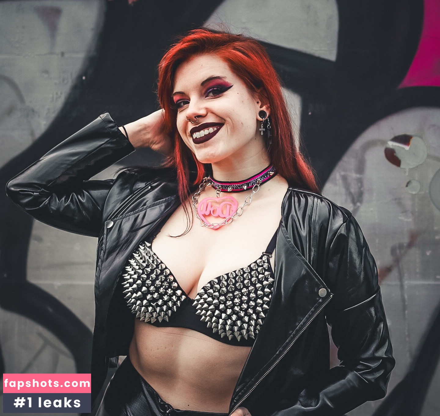 Anni_Quinn_ gallery photo #9